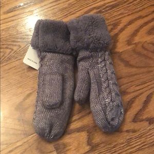 Fuzzy Warm Purple Mittens